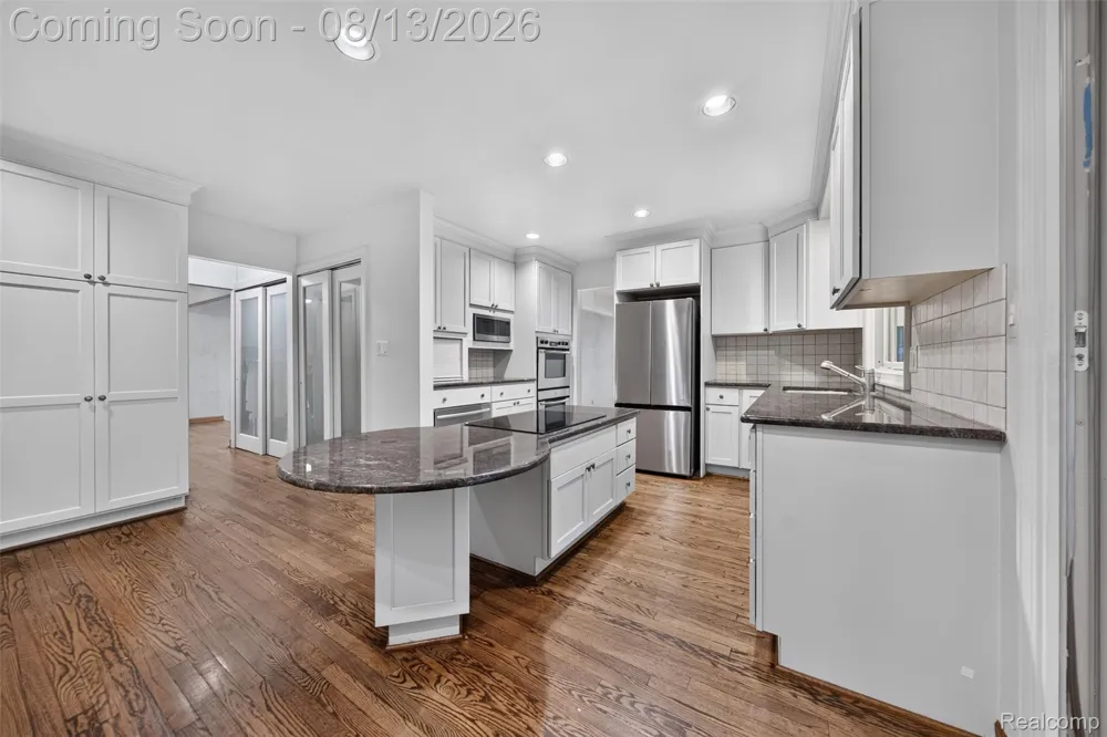 6611 Cottonwood Knoll Court West Bloomfield Charter Township, MI 48322