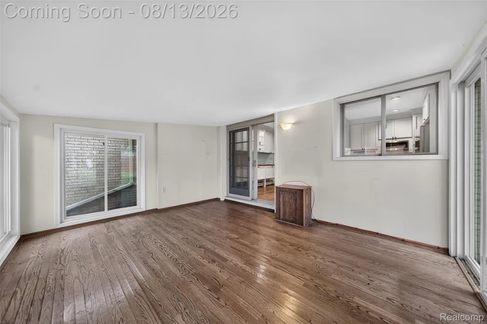 6611 Cottonwood Knoll Court West Bloomfield Charter Township, MI 48322