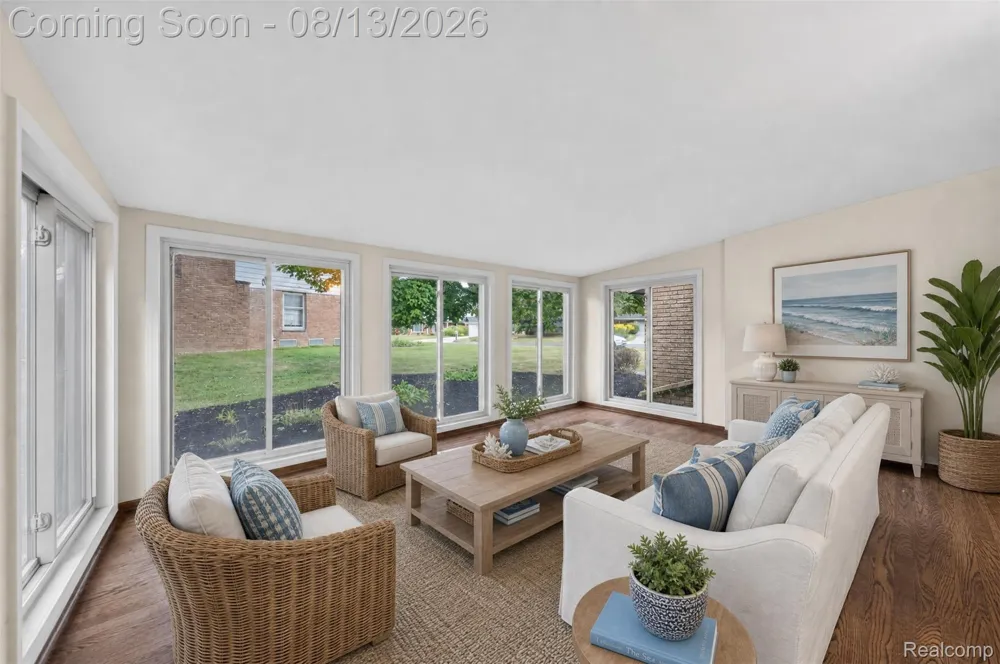6611 Cottonwood Knoll Court West Bloomfield Charter Township, MI 48322