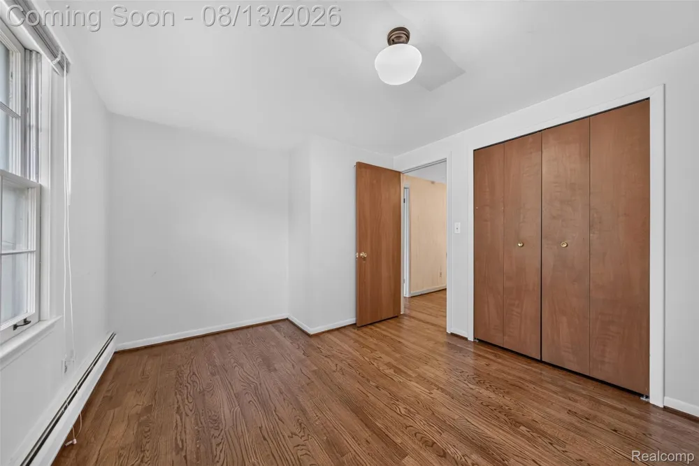 6611 Cottonwood Knoll Court West Bloomfield Charter Township, MI 48322