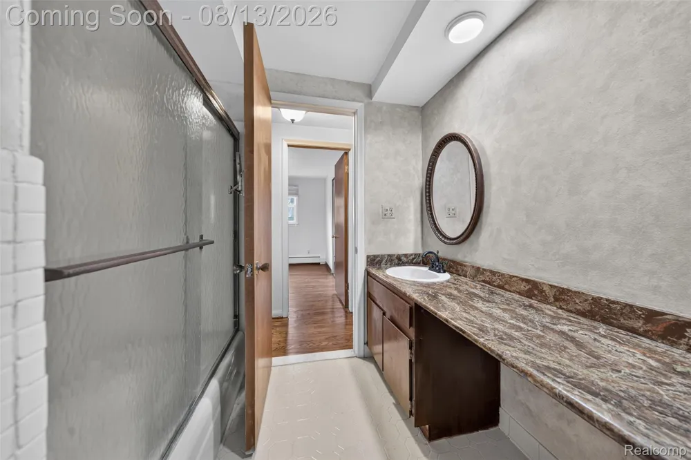 6611 Cottonwood Knoll Court West Bloomfield Charter Township, MI 48322
