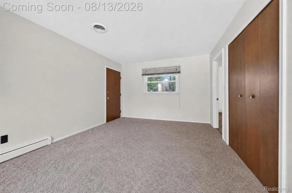 6611 Cottonwood Knoll Court West Bloomfield Charter Township, MI 48322
