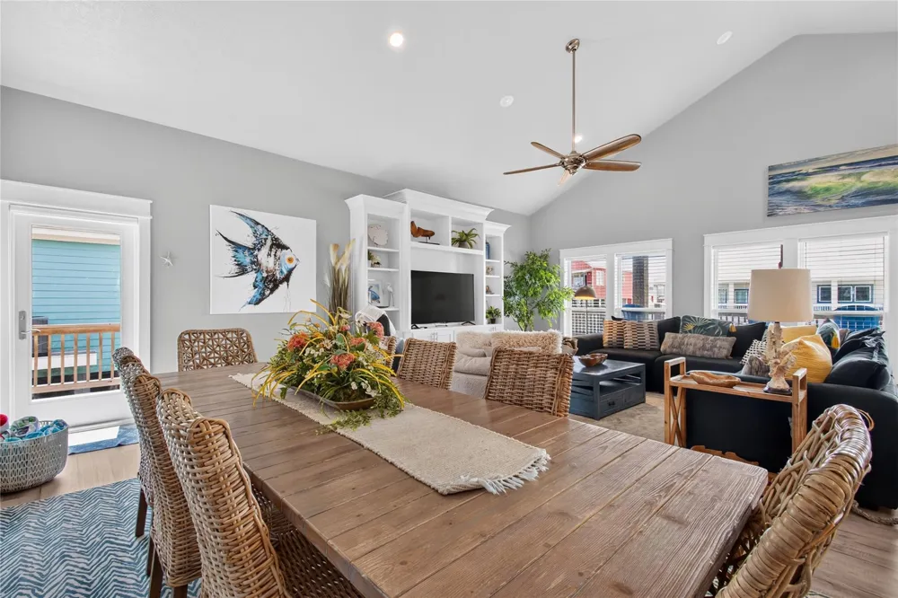 870 Kahla Drive Crystal Beach, TX 77650