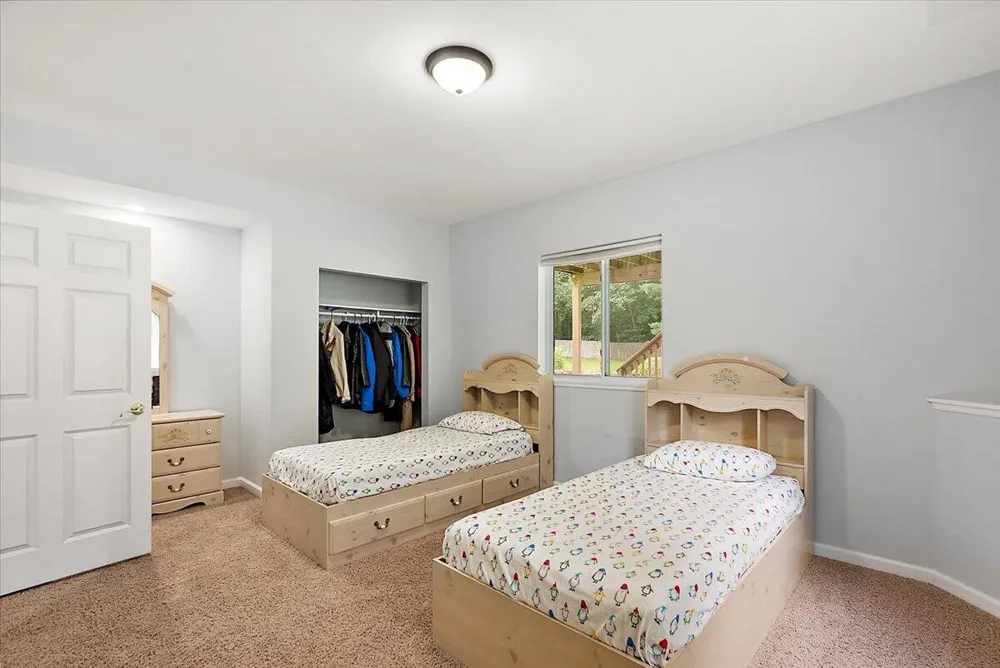 9354 Stratford Woods Trail Texas Charter Township, MI 49009