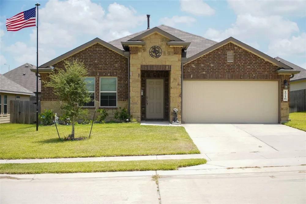1716 Grimes Drive Brenham, TX 77833