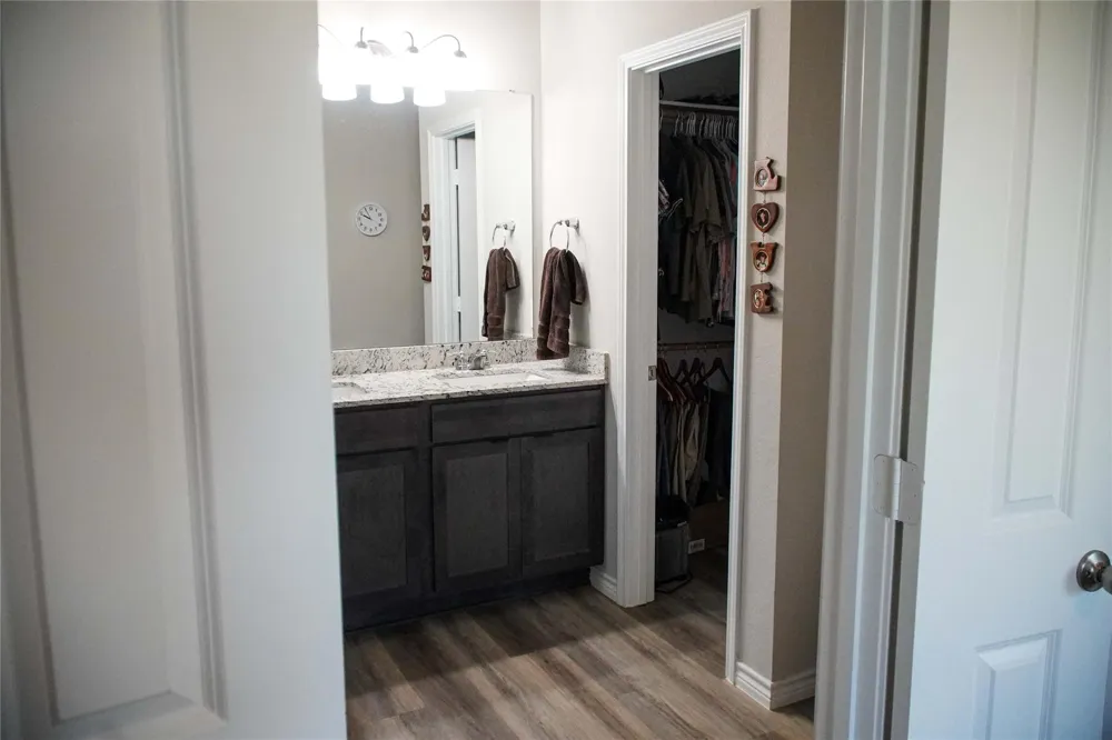 1716 Grimes Drive Brenham, TX 77833
