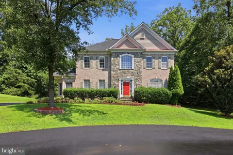 9205 FOREST GREENS DRIVE