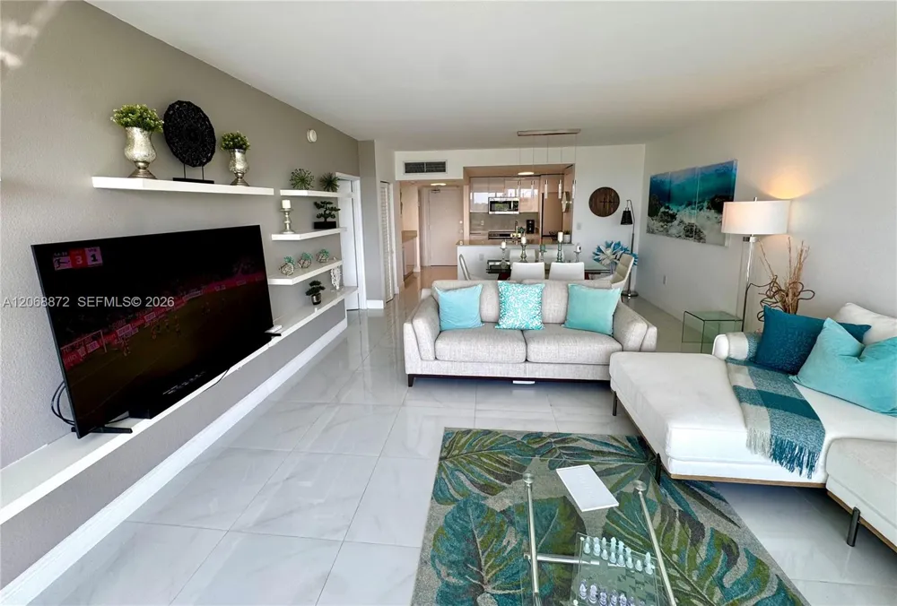 10275 Collins Ave #624 Bal Harbour, FL 33154
