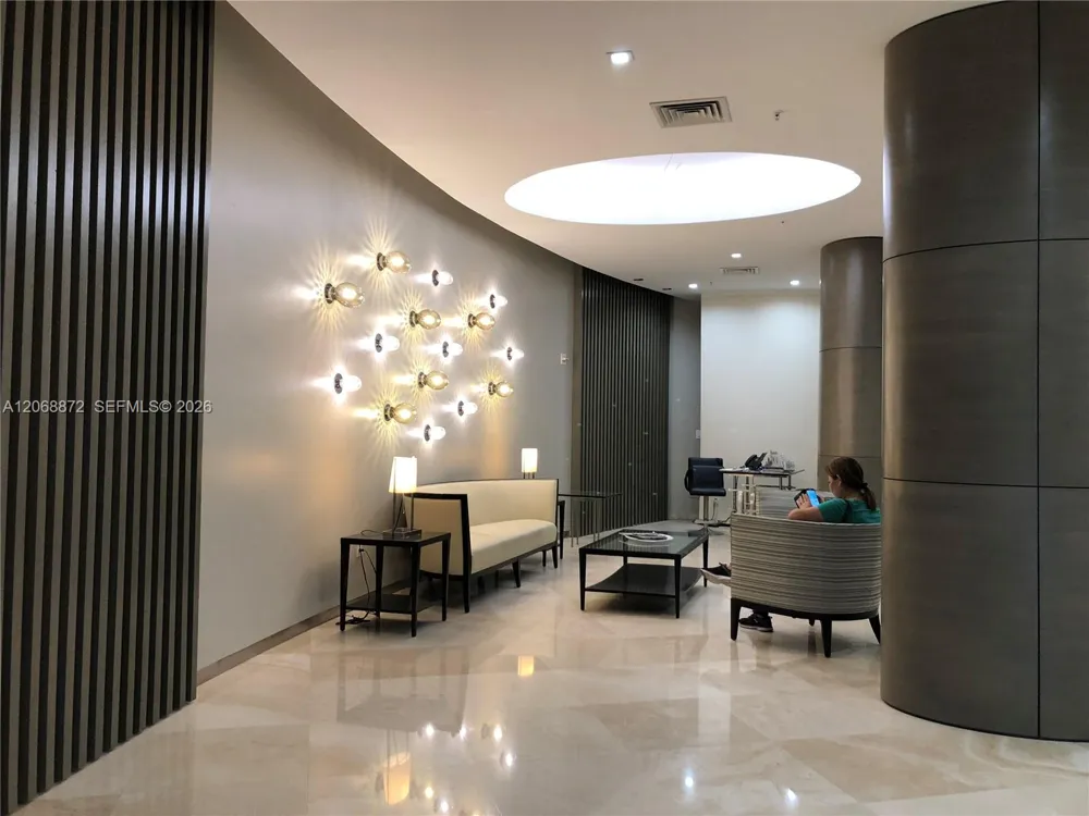 10275 Collins Ave #624 Bal Harbour, FL 33154
