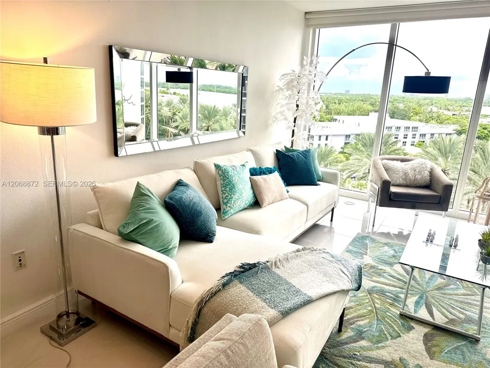 10275 Collins Ave #624 Bal Harbour, FL 33154