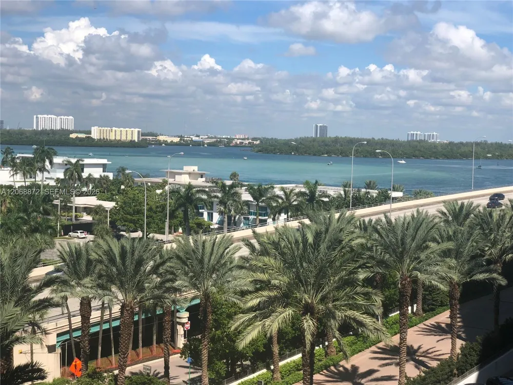 10275 Collins Ave #624 Bal Harbour, FL 33154