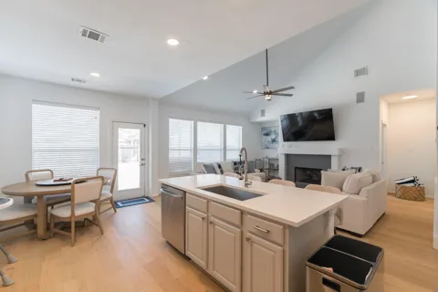 135 S Rocky Point Circle
