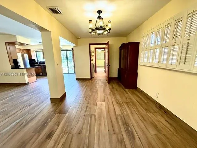 1124 NE 7th St Hallandale Beach, FL 33009