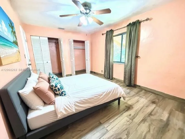 1124 NE 7th St Hallandale Beach, FL 33009