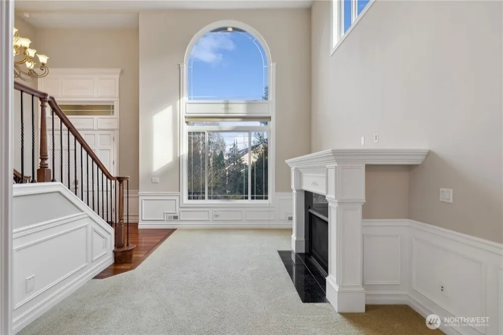 15025 SE 43rd St Bellevue, WA 98006
