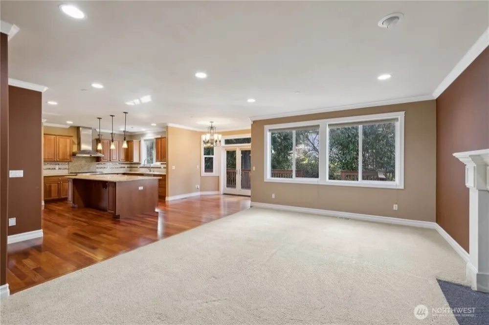 15025 SE 43rd St Bellevue, WA 98006
