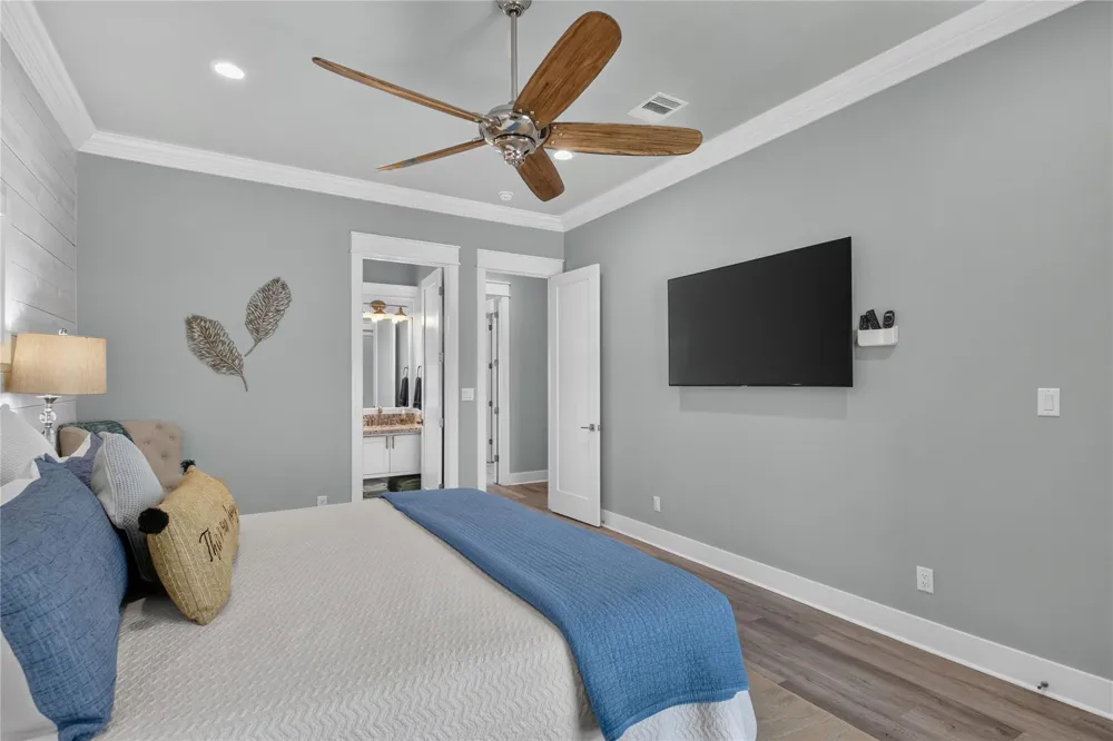 866 Kahla Drive Crystal Beach, TX 77650