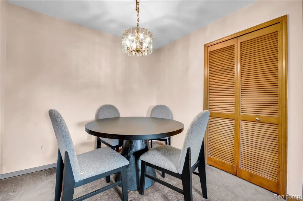 1395 Harbour Boulevard #137 Trenton City, MI 48183