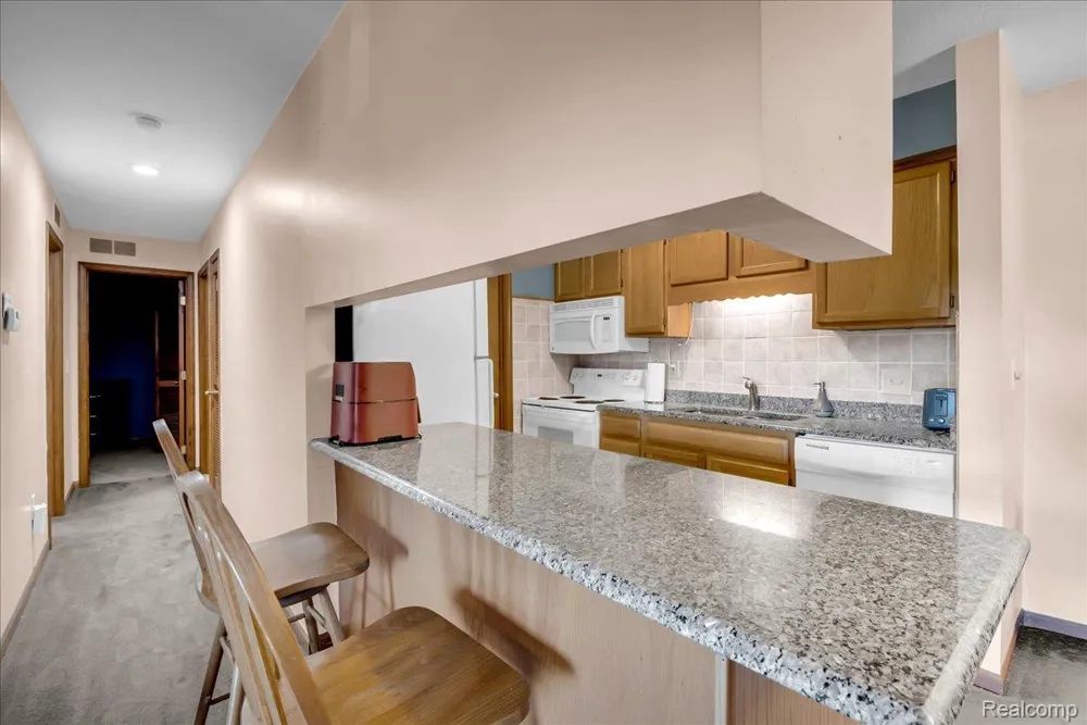 1395 Harbour Boulevard #137 Trenton City, MI 48183