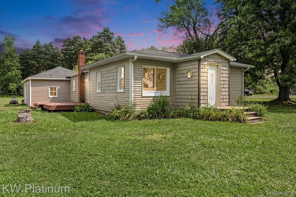 4560 Lapeer Road Kimball Township, MI 48074
