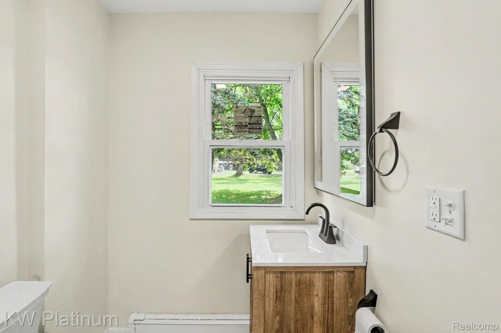 4560 Lapeer Road Kimball Township, MI 48074