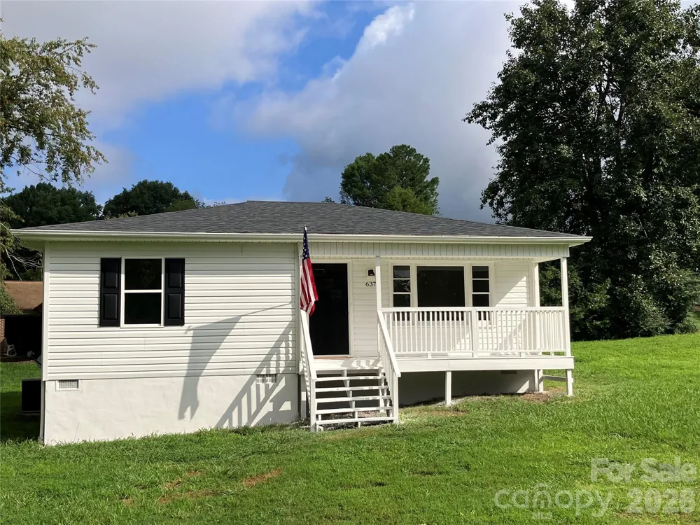 640 Hawthorne Street Hudson, NC 28638