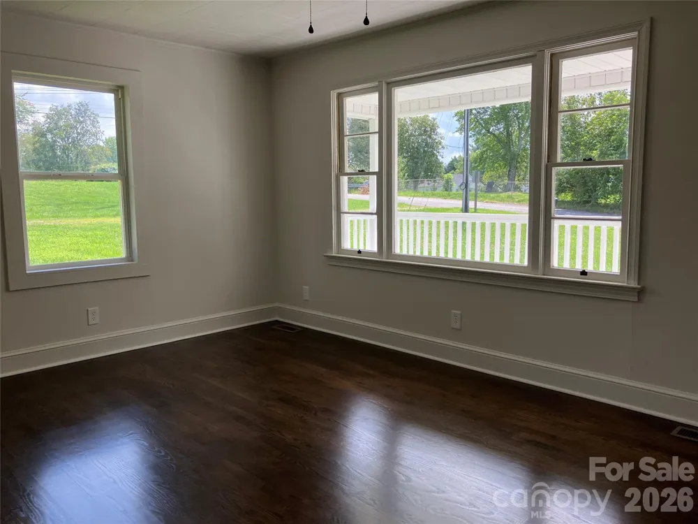 640 Hawthorne Street Hudson, NC 28638