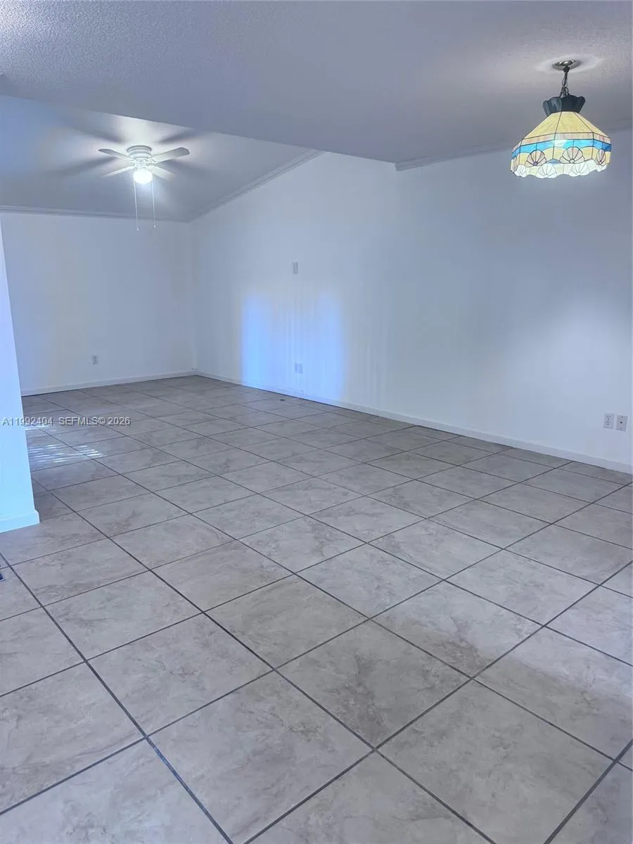 6713 SW 112th Ct Miami, FL 33173