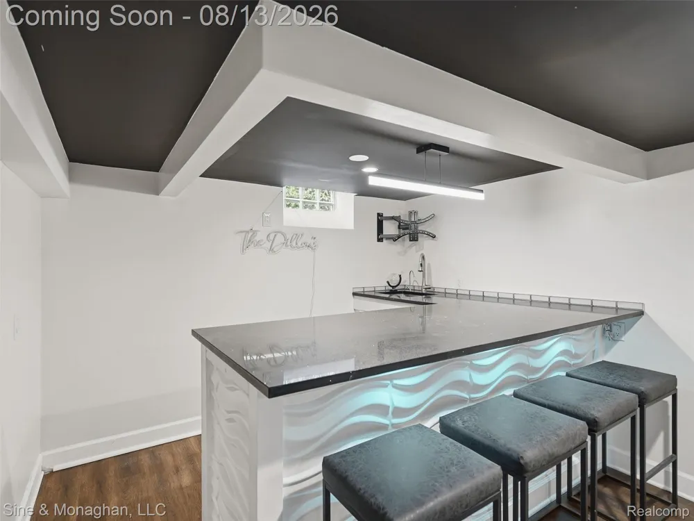 1327 Alicia Court Royal Oak City, MI 48073