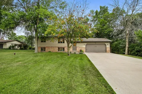 1557 Wildwood Road