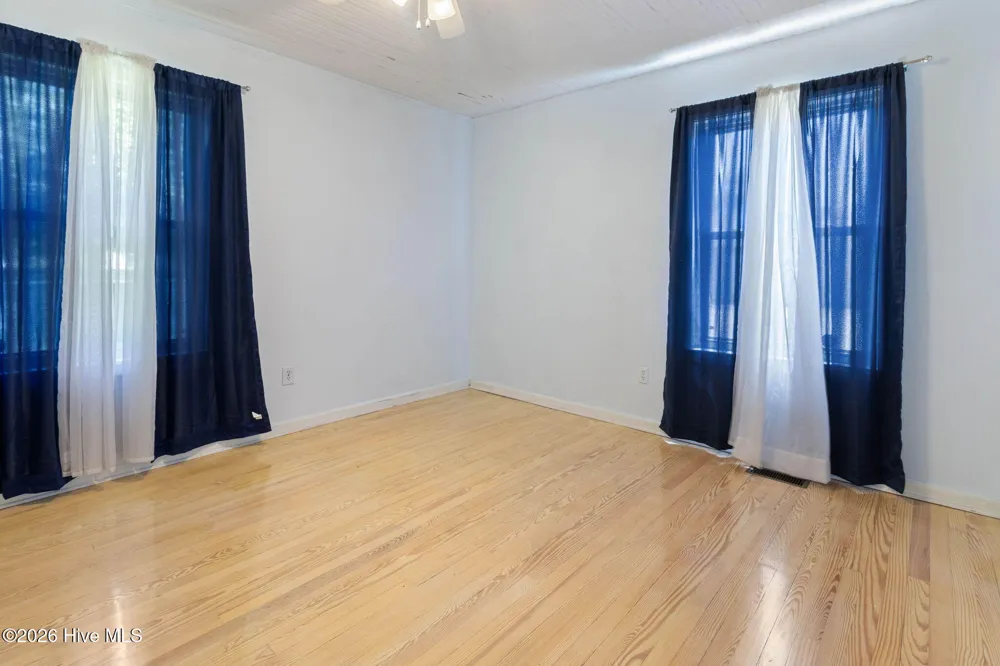 707 E Broad Street Elizabethtown, NC 28337