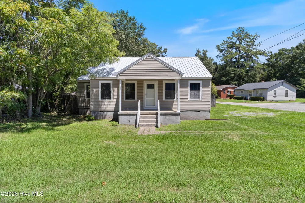 707 E Broad Street Elizabethtown, NC 28337