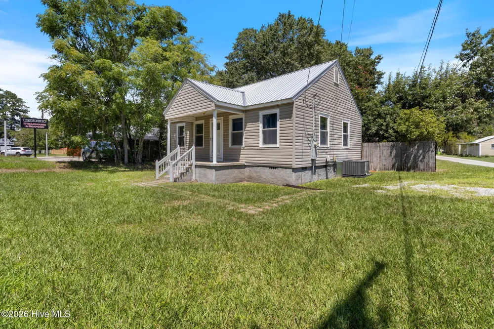 707 E Broad Street Elizabethtown, NC 28337