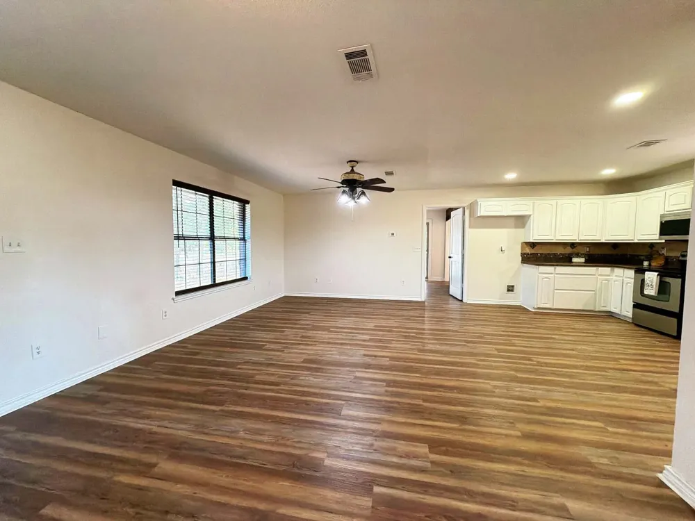697 County Road 166 Whitesboro, TX 76273