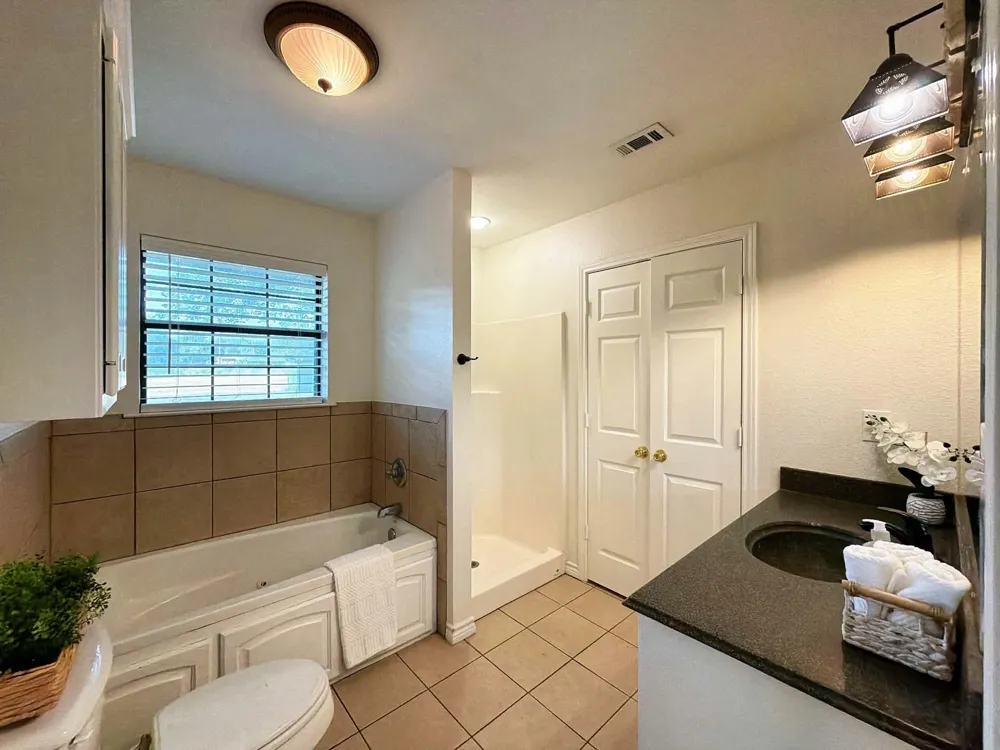 697 County Road 166 Whitesboro, TX 76273