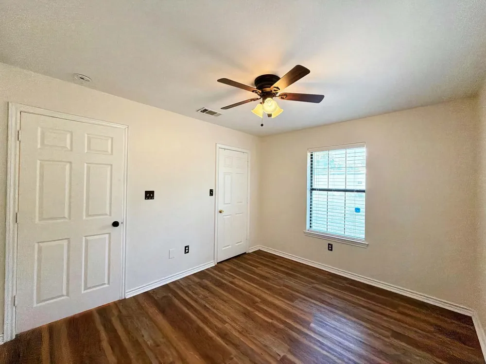 697 County Road 166 Whitesboro, TX 76273