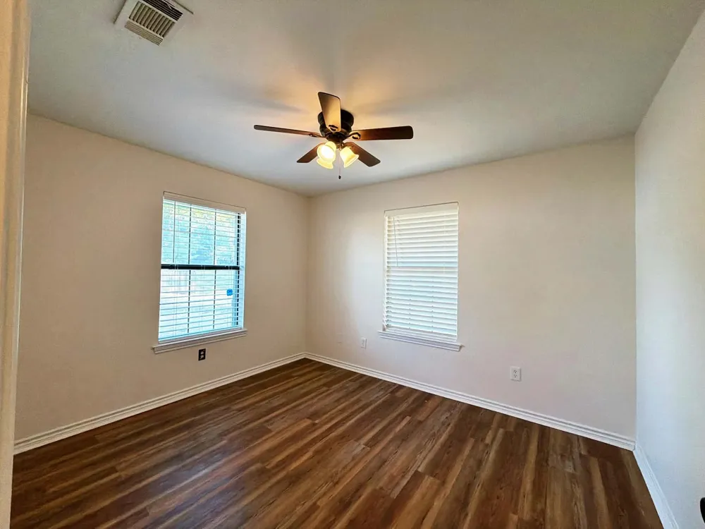 697 County Road 166 Whitesboro, TX 76273