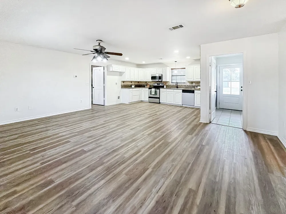 697 County Road 166 Whitesboro, TX 76273