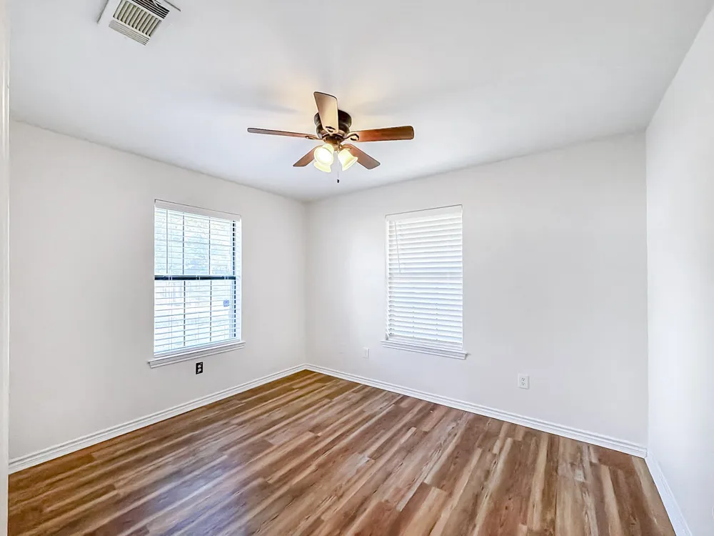 697 County Road 166 Whitesboro, TX 76273