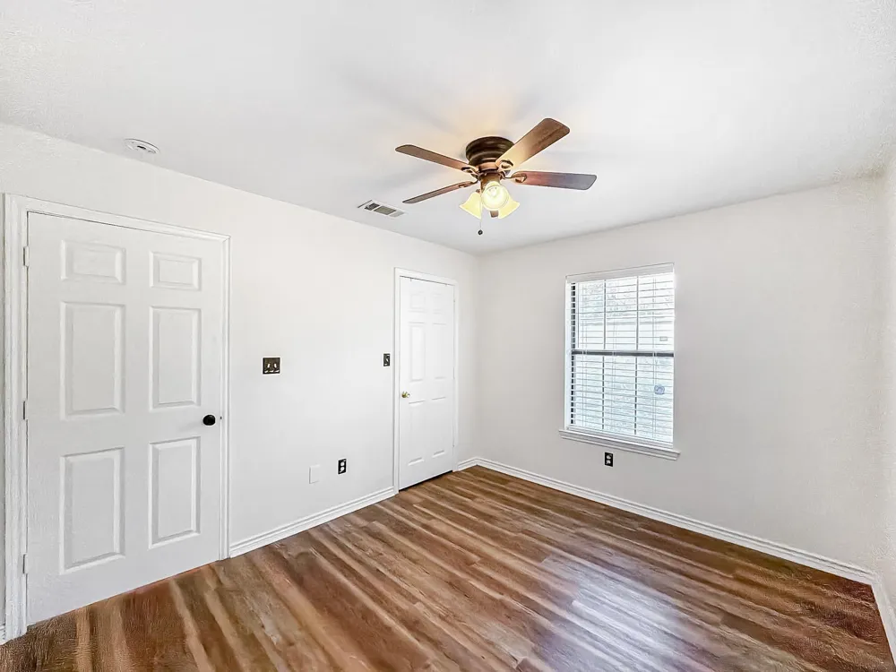 697 County Road 166 Whitesboro, TX 76273