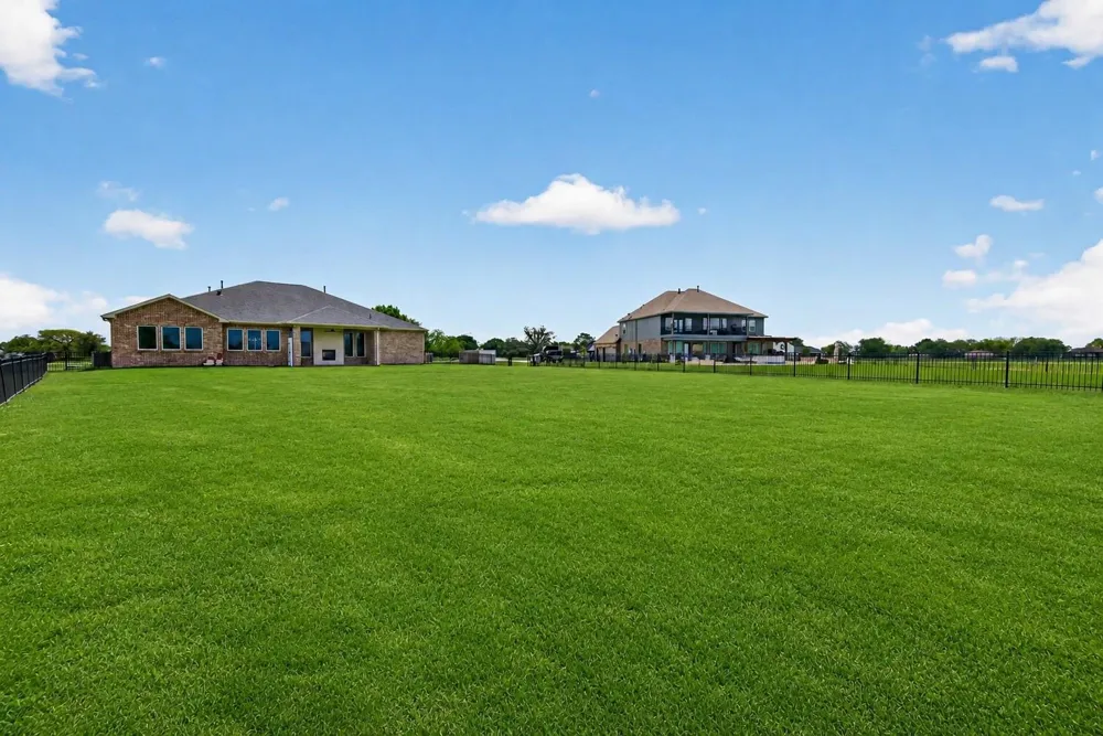 803 Lily Lane Rosharon, TX 77583