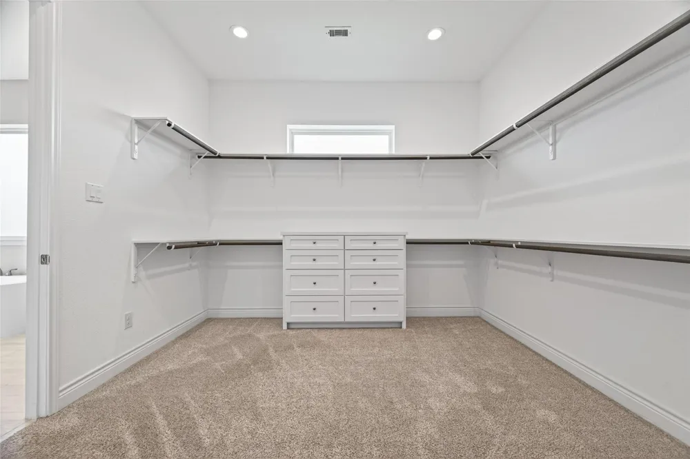 803 Lily Lane Rosharon, TX 77583