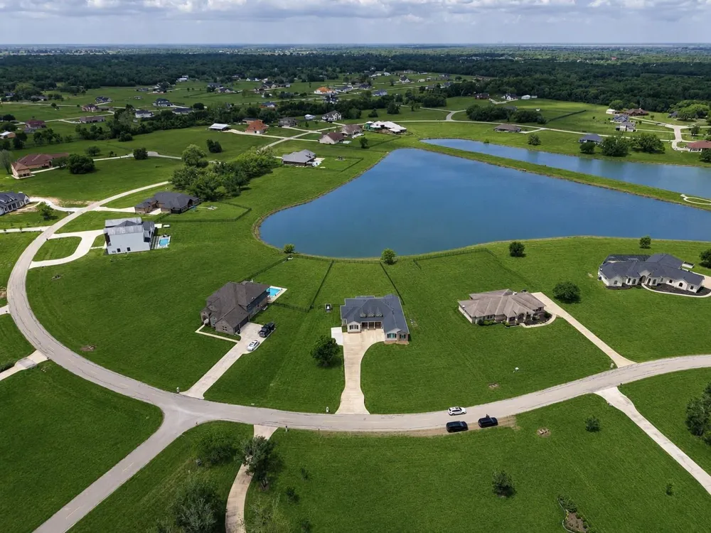 803 Lily Lane Rosharon, TX 77583