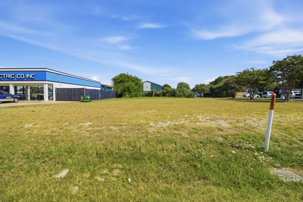 150 S J Elmer Weaver Freeway Cedar Hill, TX 75104