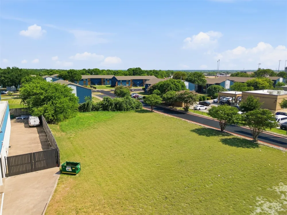 150 S J Elmer Weaver Freeway Cedar Hill, TX 75104