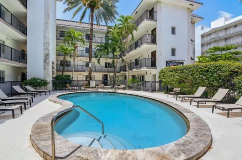 924 SE 2ND STREET #25