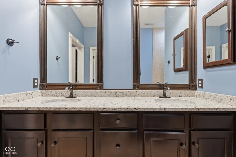 9805 Rue Renee McCordsville, IN 46055