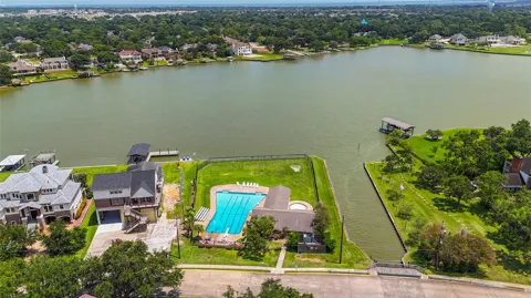 1103 Pecan Circle