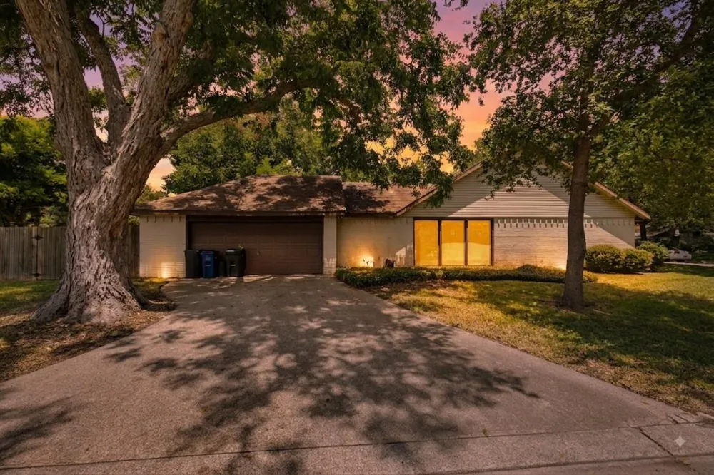 1103 Pecan Circle Seabrook, TX 77586