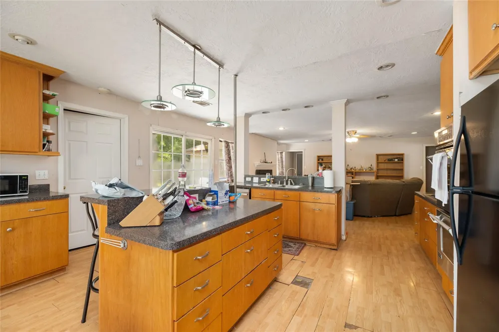 1103 Pecan Circle Seabrook, TX 77586